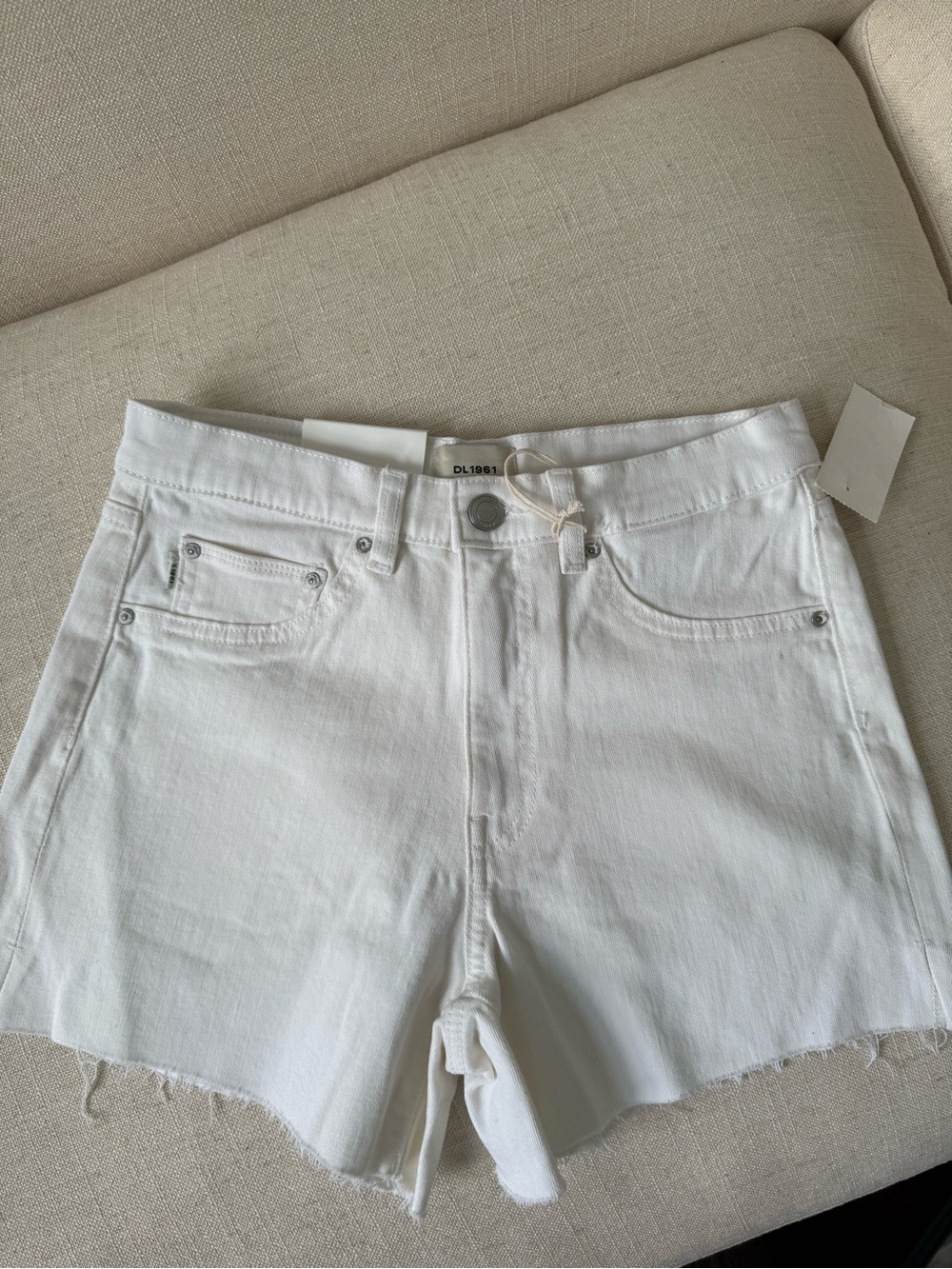 BNWT White Denim Shorts DL1961 - Picture 2 of 5